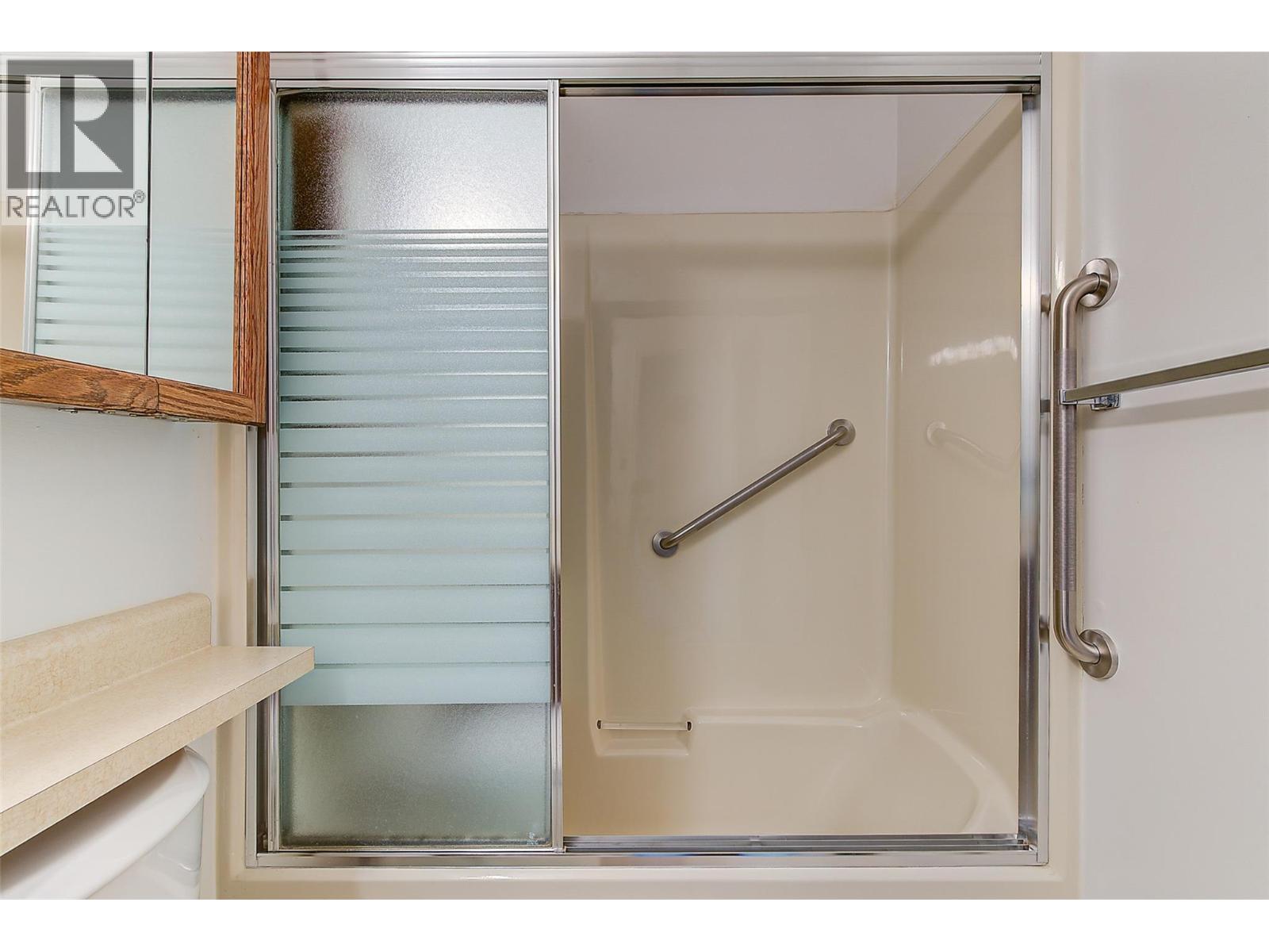 1209 Brookside Avenue Unit# 10, Kelowna, British Columbia  V1Y 5T5 - Photo 32 - 10374196