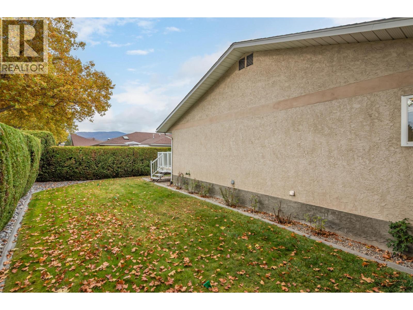 1209 Brookside Avenue Unit# 10, Kelowna, British Columbia  V1Y 5T5 - Photo 47 - 10374196