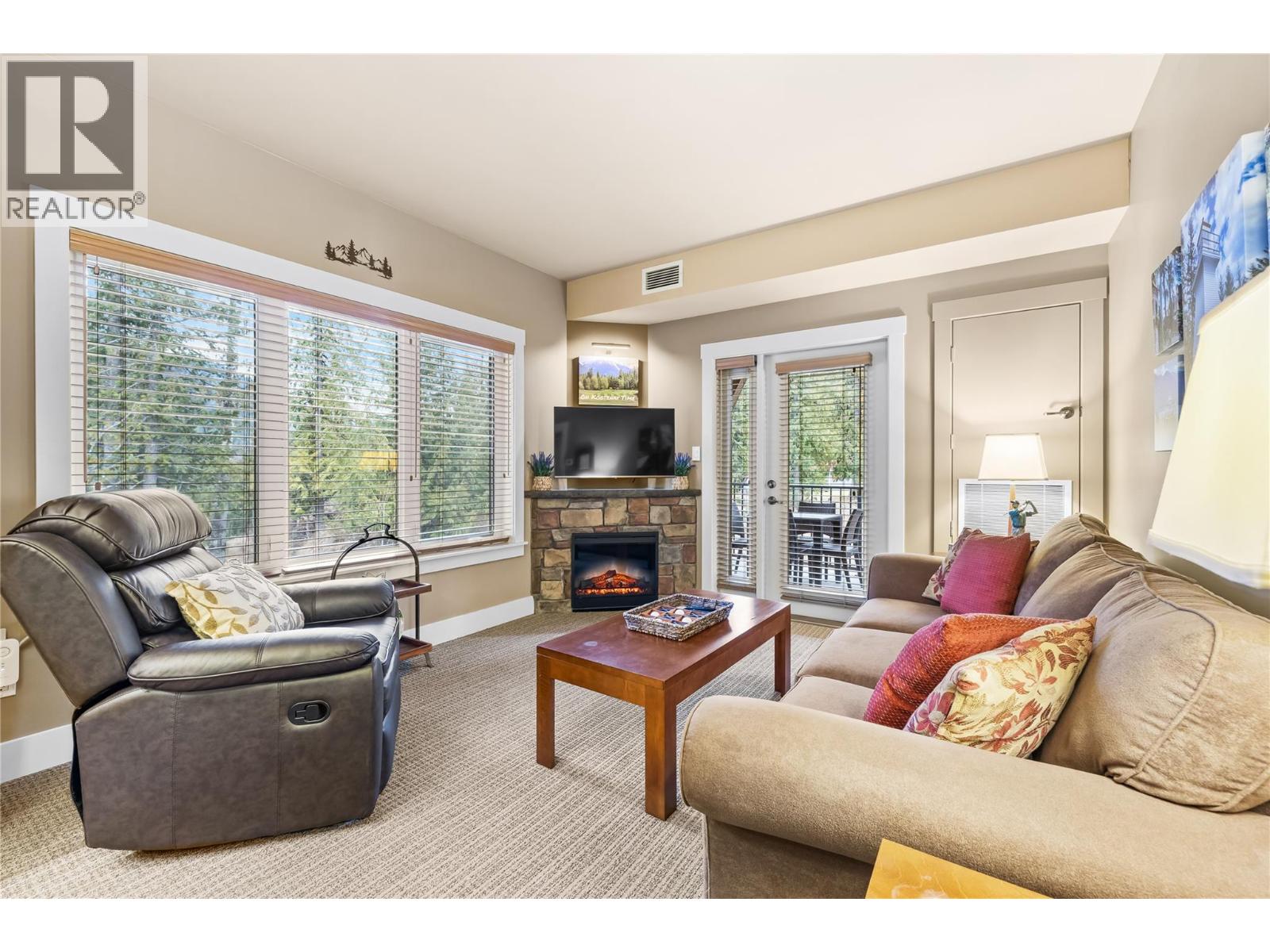 16310 Woolgar Road Unit# 221, Crawford Bay, British Columbia  V0B 1E0 - Photo 7 - 10376181