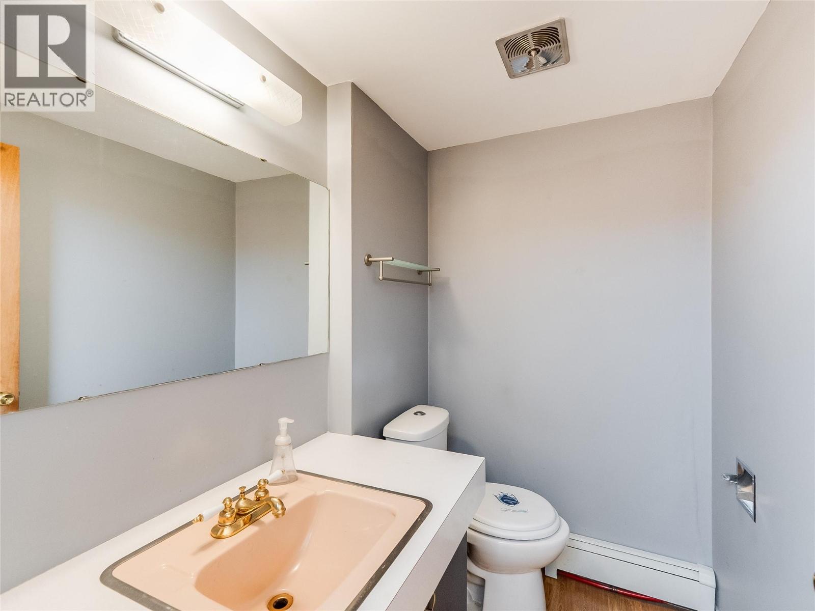 1604 Park Street, Rossland, British Columbia  V0G 1Y0 - Photo 11 - 10375556