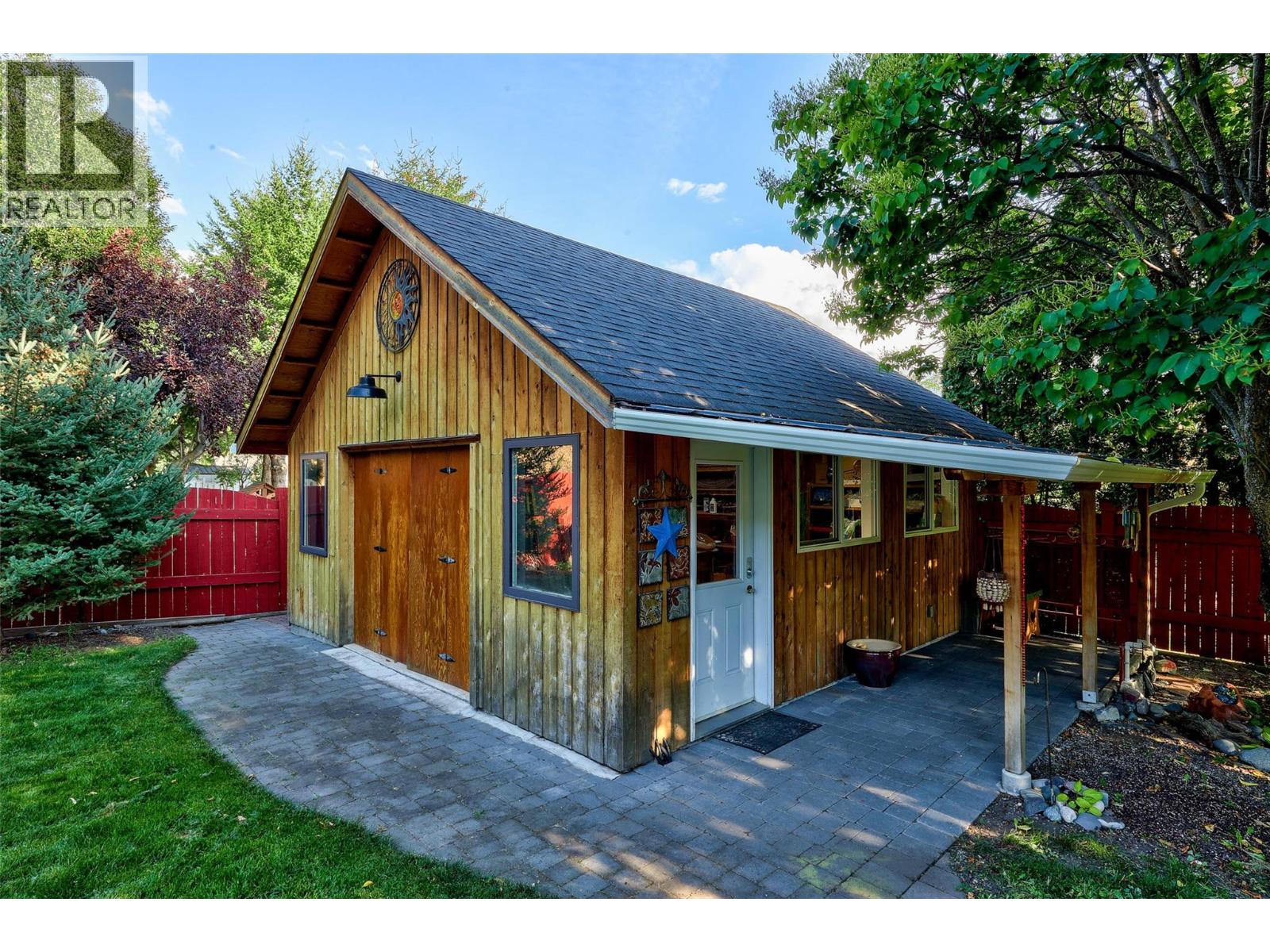 1926 Greaves Avenue, Merritt, British Columbia  V1K 1J3 - Photo 40 - 10376189