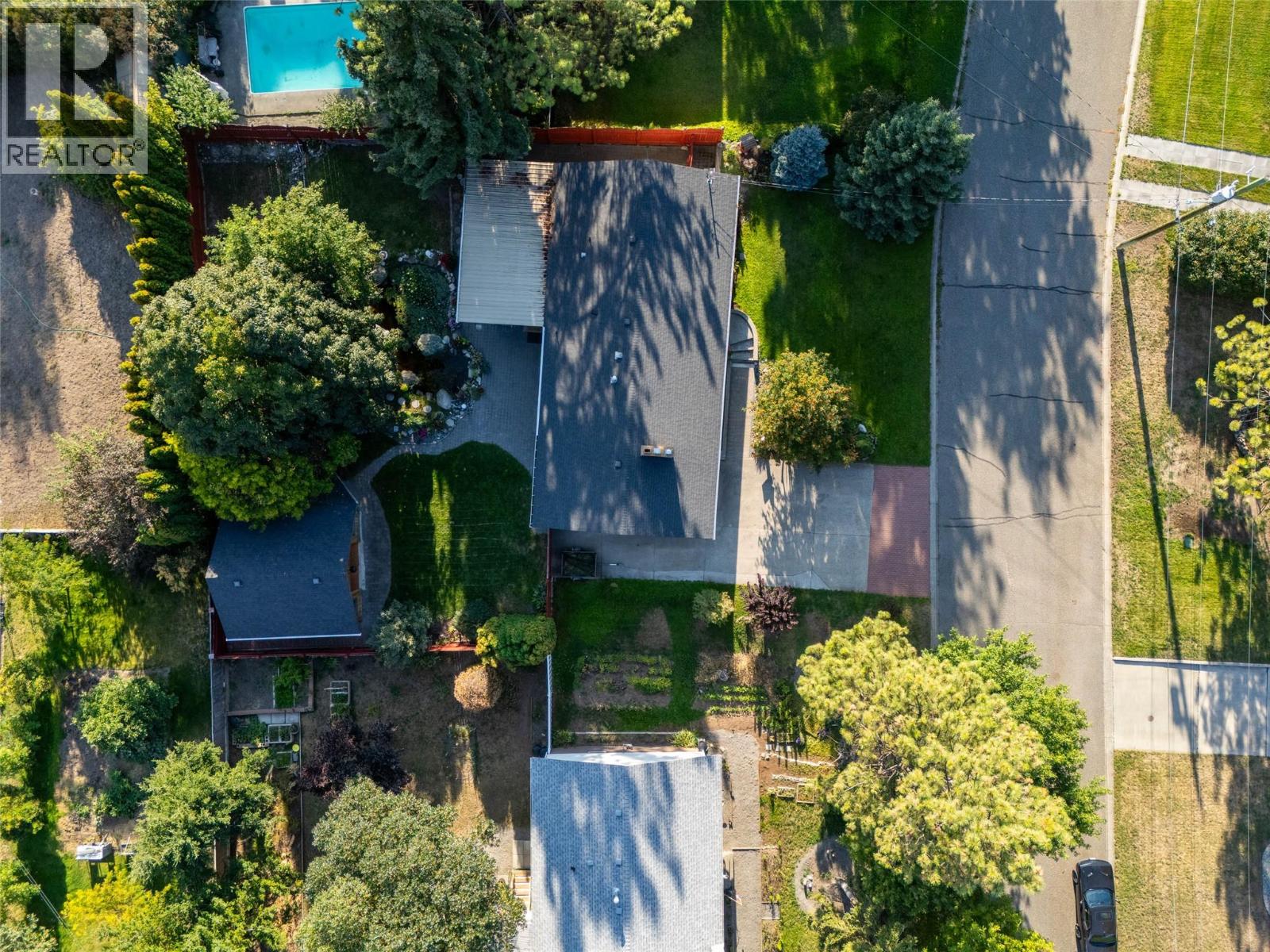 1926 Greaves Avenue, Merritt, British Columbia  V1K 1J3 - Photo 46 - 10376189