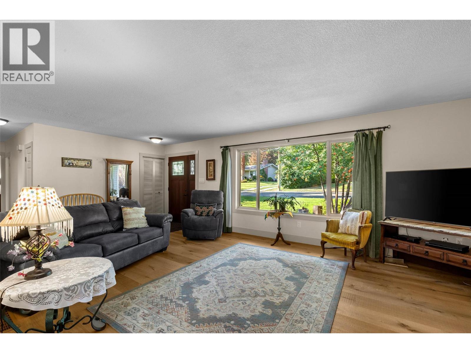 1926 Greaves Avenue, Merritt, British Columbia  V1K 1J3 - Photo 6 - 10376189