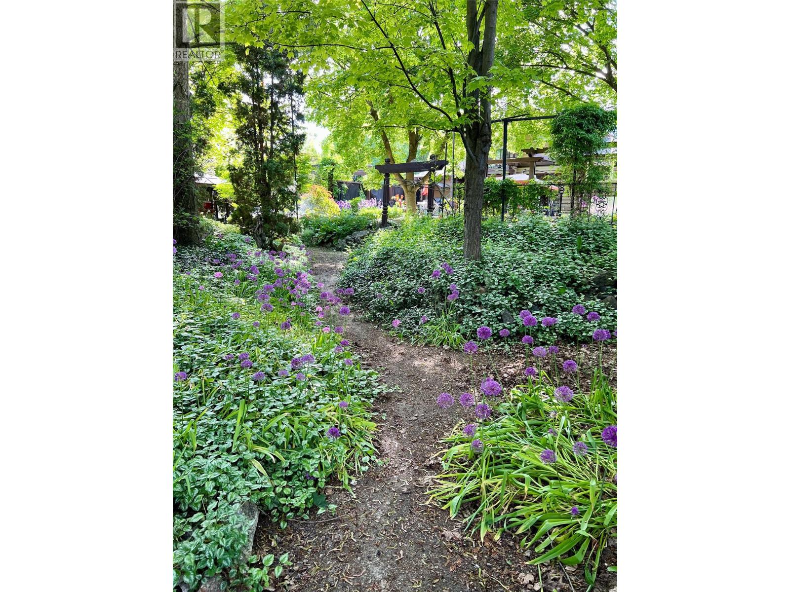 171 Snowsell North Street, Kelowna, British Columbia  V1V 2E3 - Photo 29 - 10376147