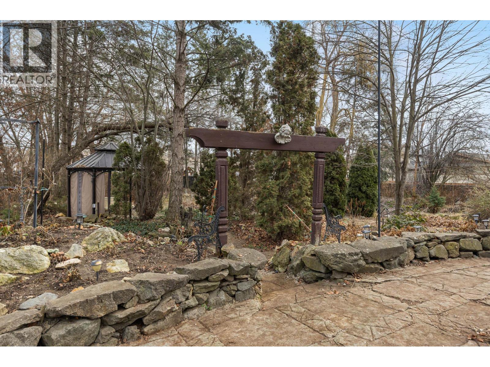 171 Snowsell North Street, Kelowna, British Columbia  V1V 2E3 - Photo 36 - 10376147