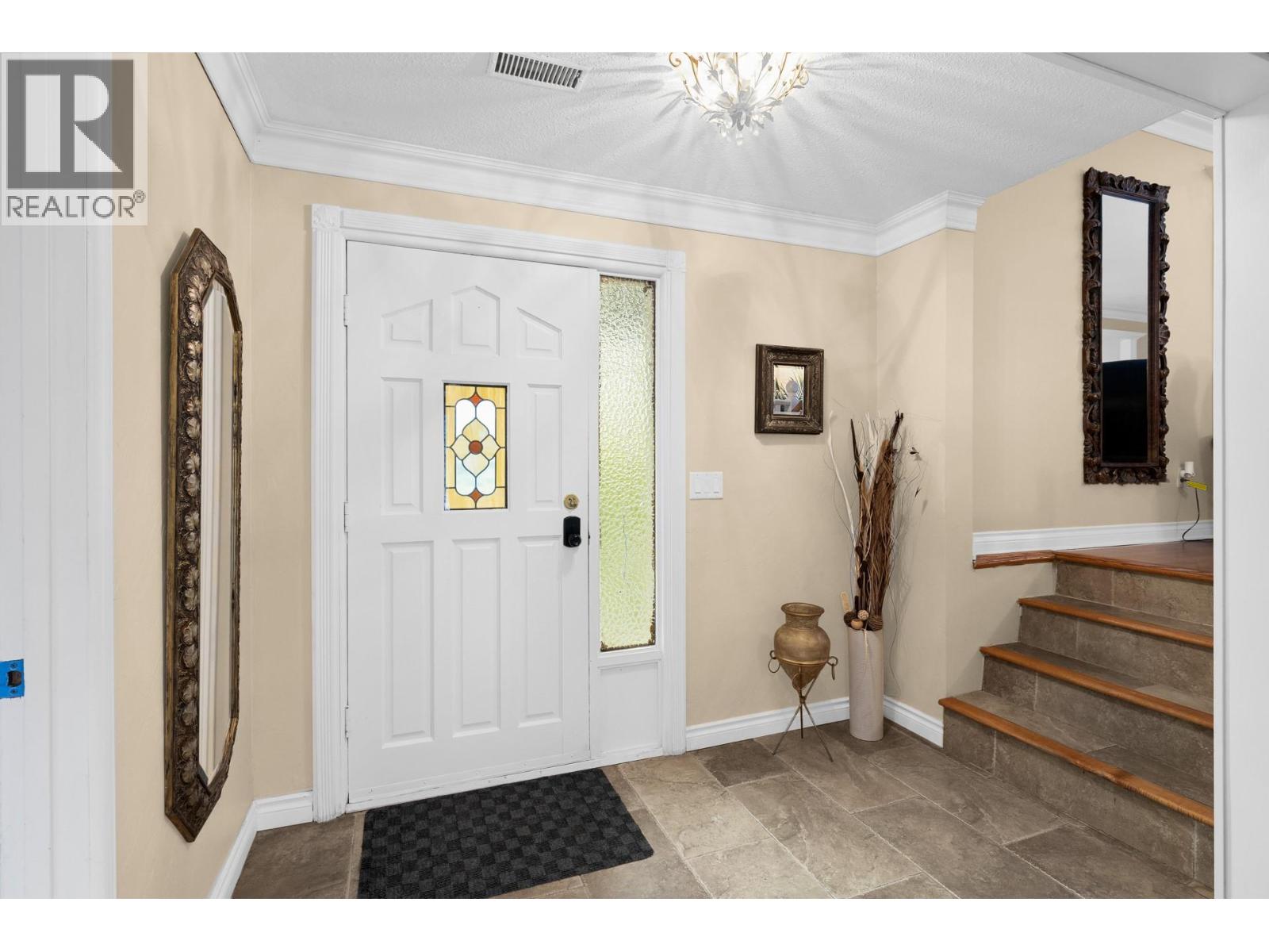 171 Snowsell North Street, Kelowna, British Columbia  V1V 2E3 - Photo 6 - 10376147