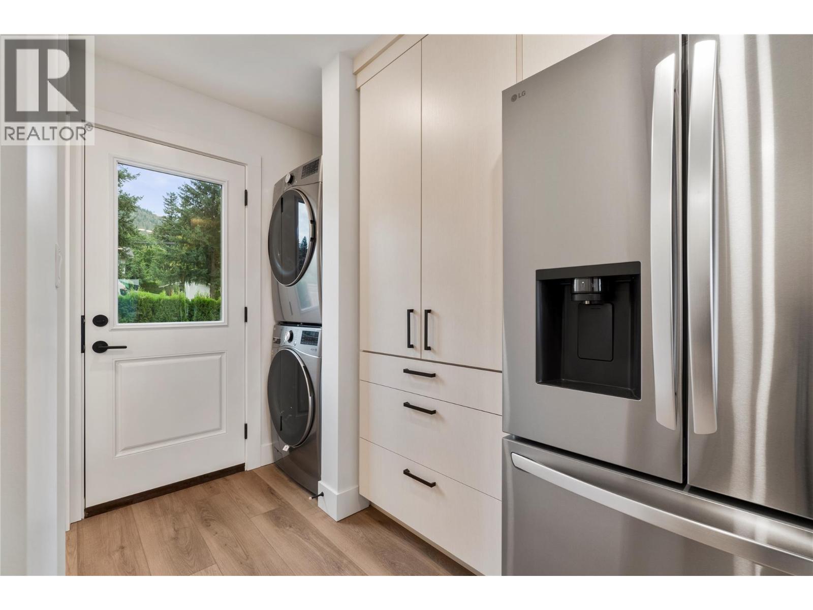 981 12 Street Se Unit# 38, Salmon Arm, British Columbia  V1E 2C8 - Photo 29 - 10376044