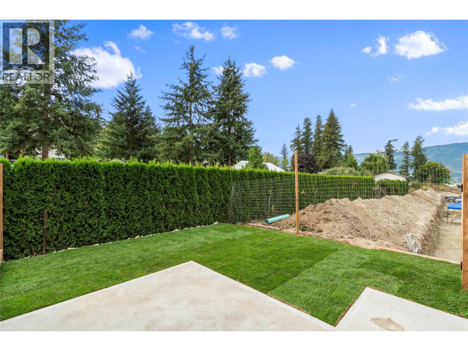 981 12 Street Se Unit# 38, Salmon Arm, British Columbia  V1E 2C8 - Photo 38 - 10376044