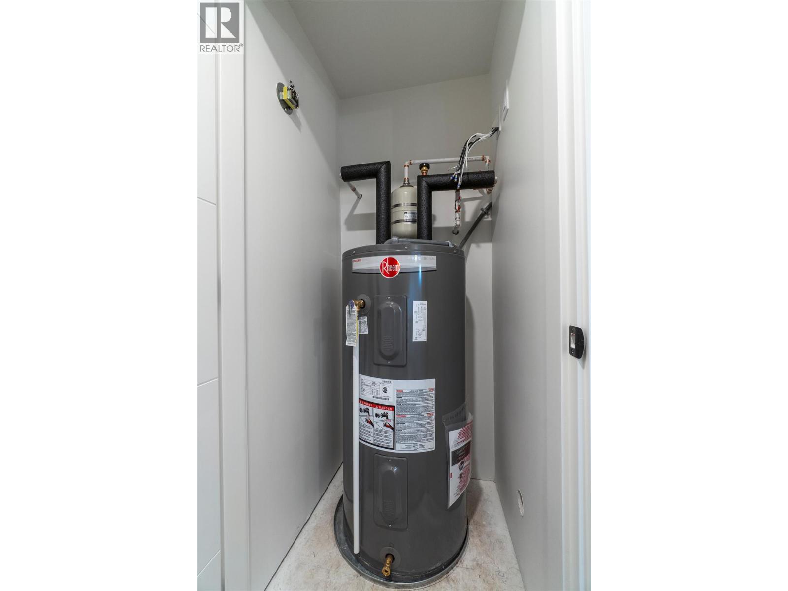 981 12 Street Se Unit# 38, Salmon Arm, British Columbia  V1E 2C8 - Photo 51 - 10376044