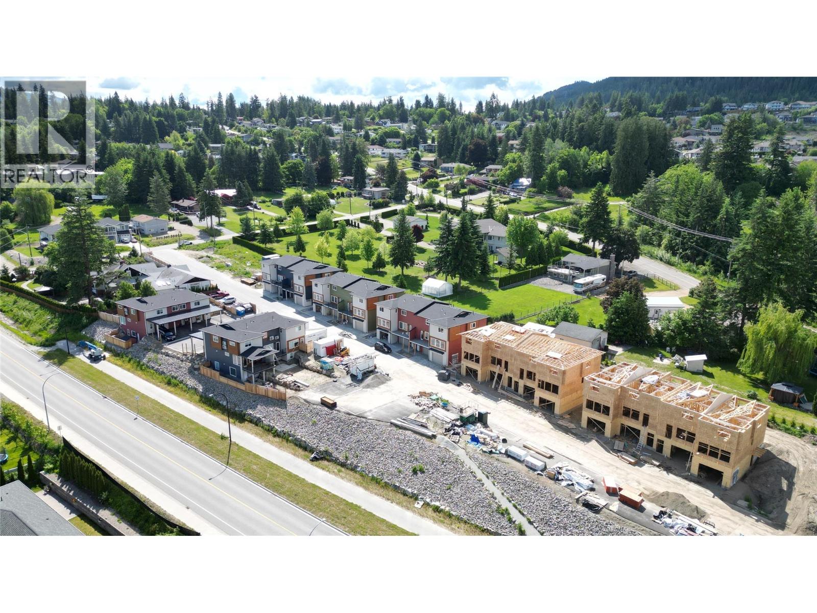 981 12 Street Se Unit# 37, Salmon Arm, British Columbia  V1E 2C8 - Photo 12 - 10376043