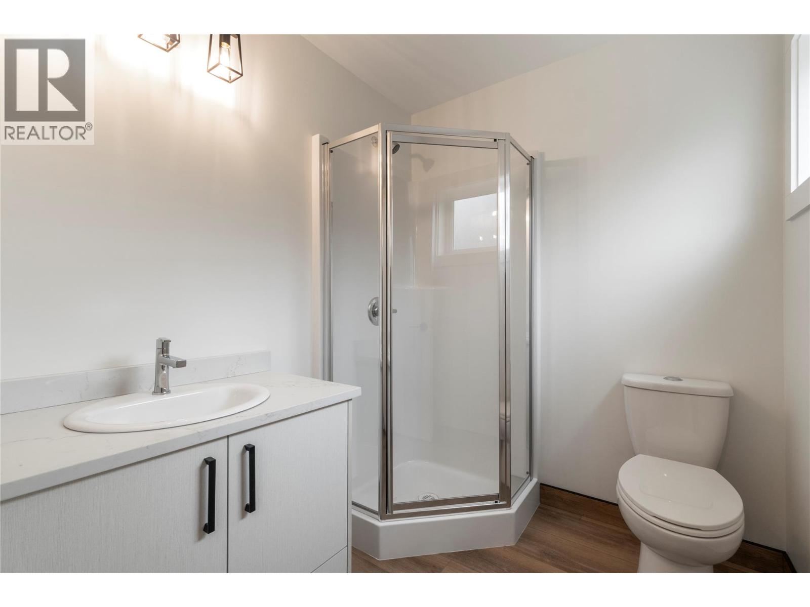 981 12 Street Se Unit# 37, Salmon Arm, British Columbia  V1E 2C8 - Photo 30 - 10376043