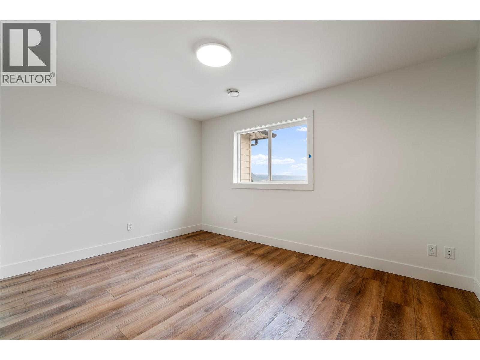 981 12 Street Se Unit# 37, Salmon Arm, British Columbia  V1E 2C8 - Photo 42 - 10376043