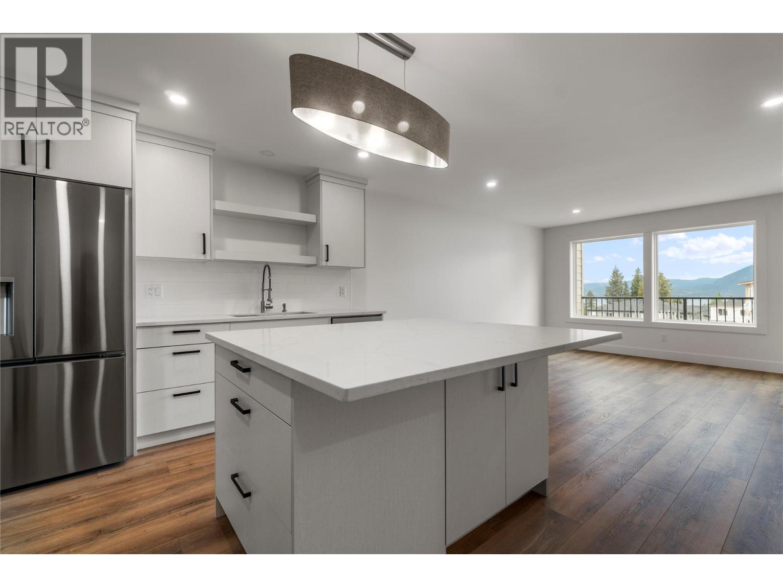 981 12 Street Se Unit# 36, Salmon Arm, British Columbia  V1E 2C8 - Photo 19 - 10376042