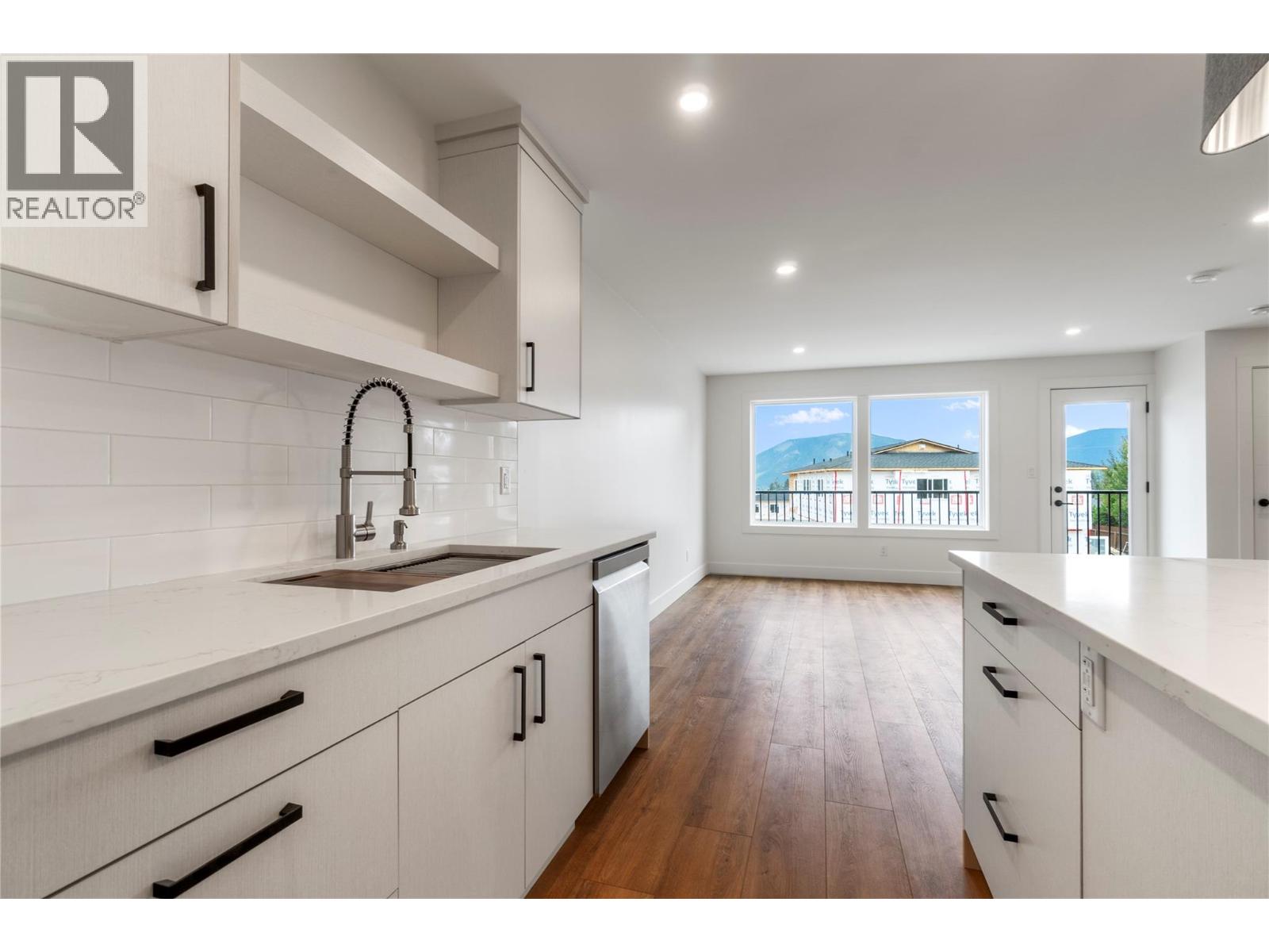 981 12 Street Se Unit# 36, Salmon Arm, British Columbia  V1E 2C8 - Photo 32 - 10376042