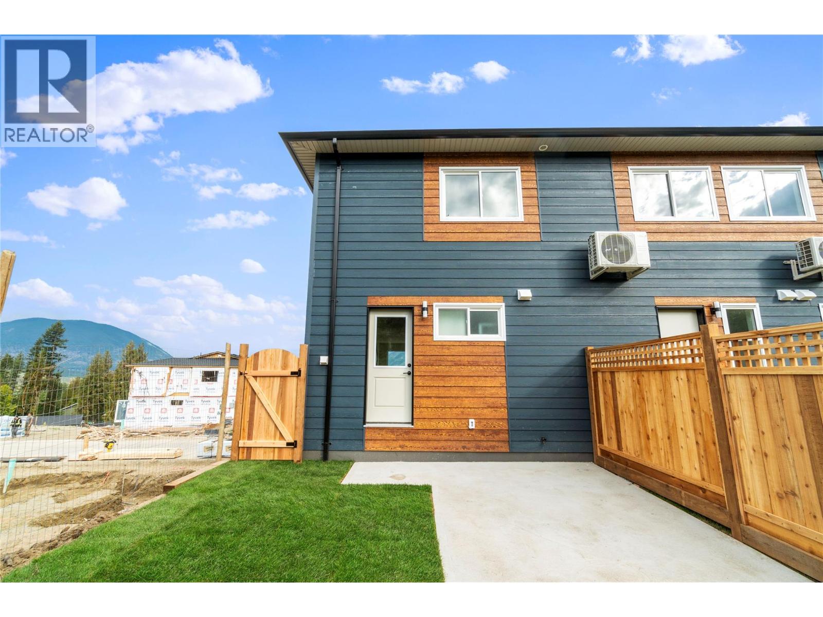 981 12 Street Se Unit# 35, Salmon Arm, British Columbia  V1E 2C8 - Photo 33 - 10376035
