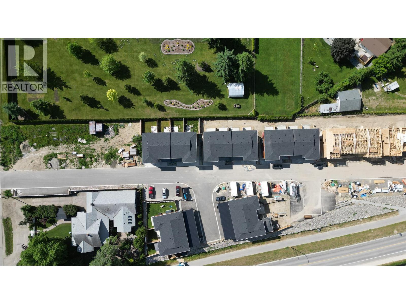 981 12 Street Se Unit# 33, Salmon Arm, British Columbia  V1E 2C8 - Photo 16 - 10376031