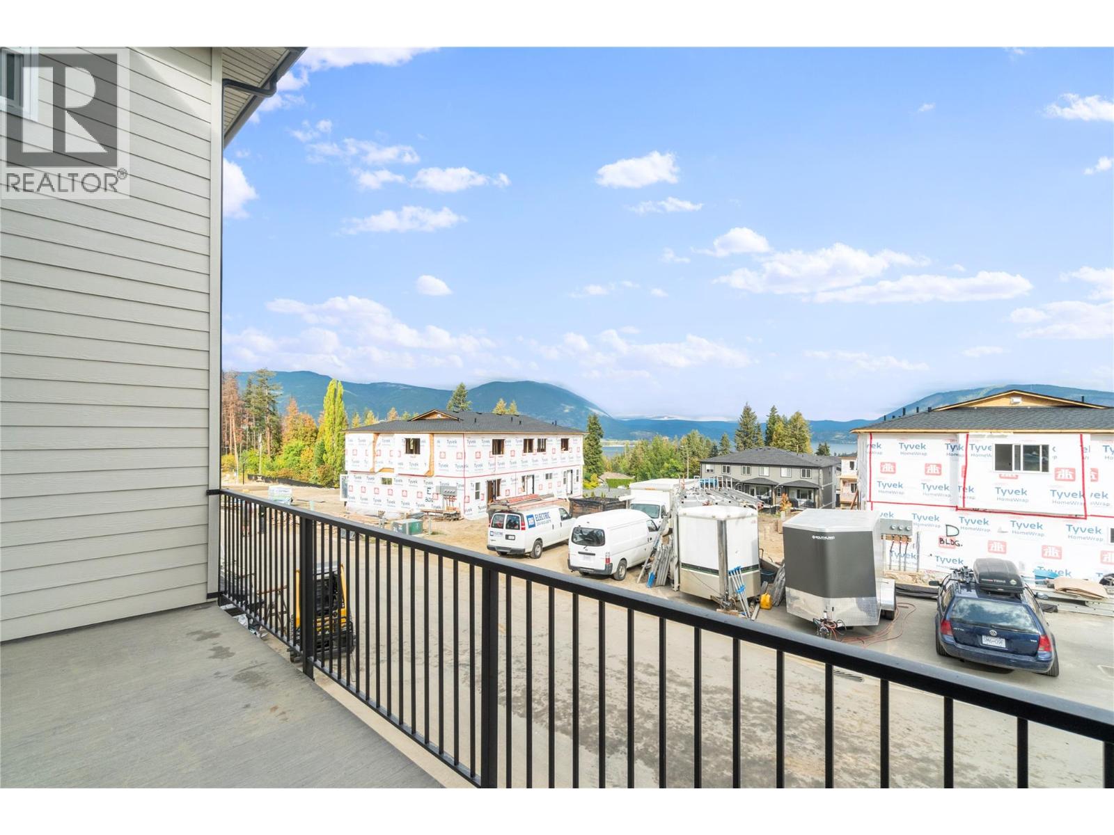 981 12 Street Se Unit# 33, Salmon Arm, British Columbia  V1E 2C8 - Photo 36 - 10376031