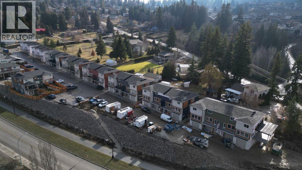 981 12 Street Se Unit# 32, Salmon Arm, British Columbia  V1E 2C8 - Photo 63 - 10376029
