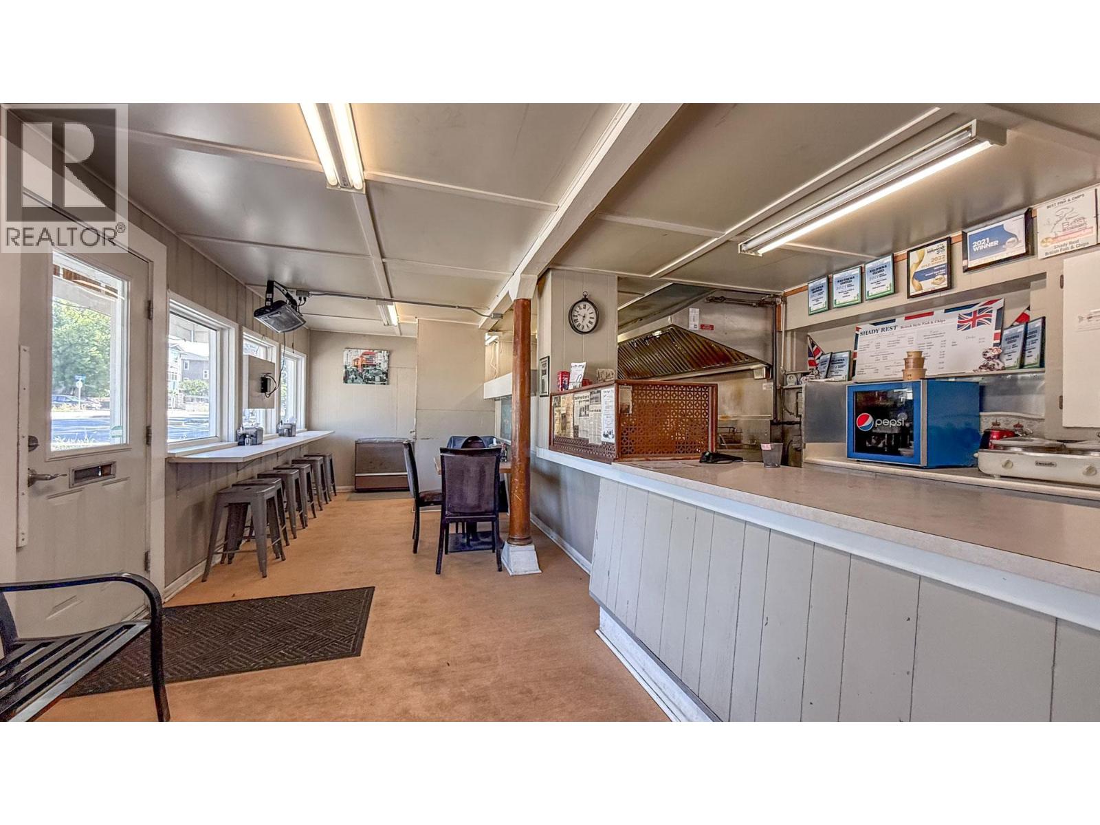 1359 Sutherland Avenue, Kelowna, British Columbia  V1Y 5Y2 - Photo 6 - 10375982