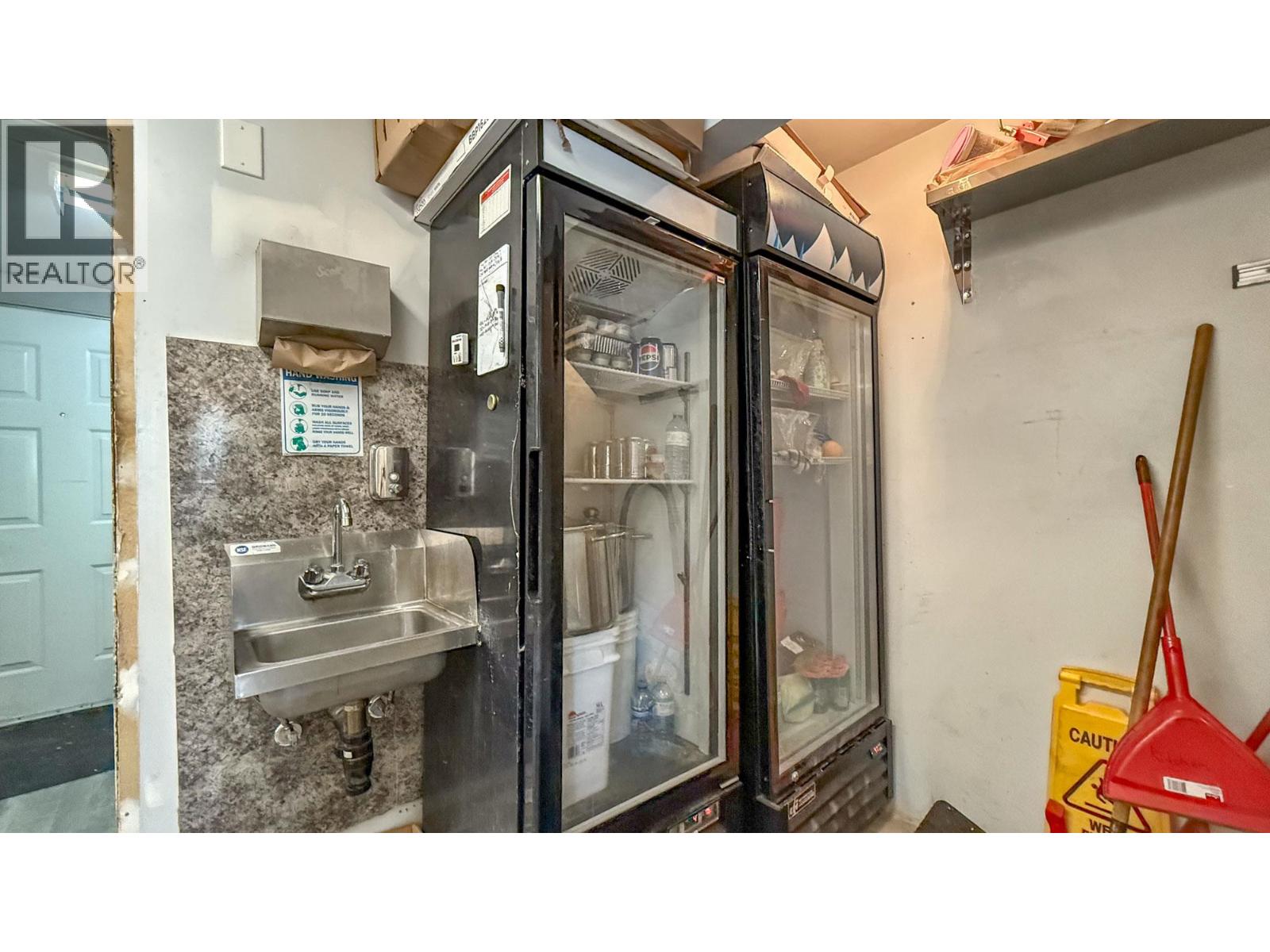 1359 Sutherland Avenue, Kelowna, British Columbia  V1Y 5Y2 - Photo 8 - 10375982