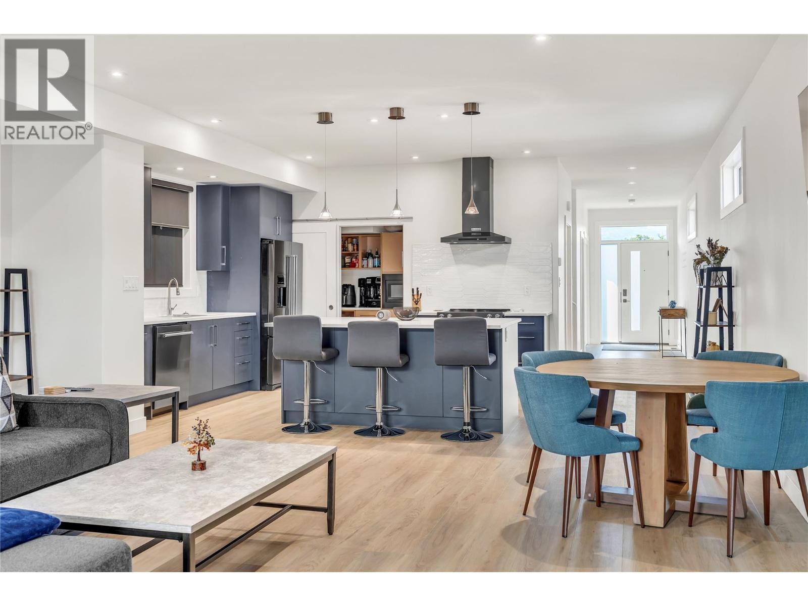 565 Forestbrook Drive, Penticton, British Columbia  V2A 2E5 - Photo 4 - 10375901