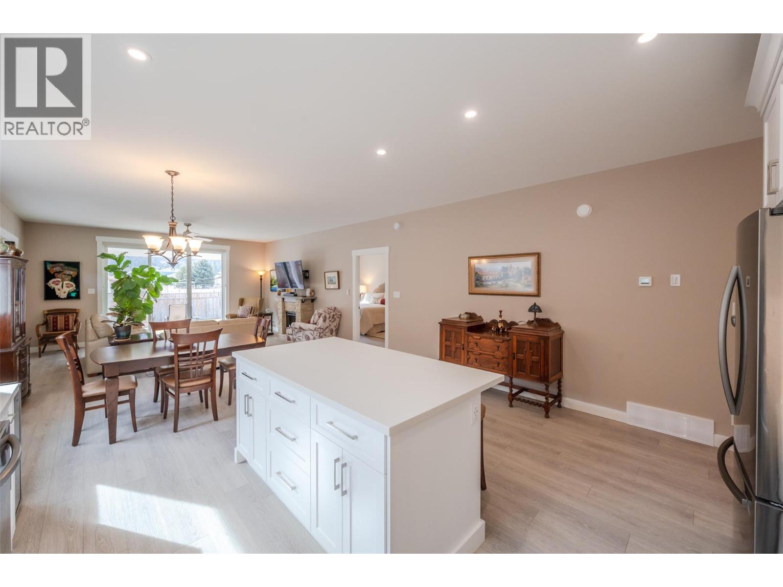 389 10th Avenue, Keremeos, British Columbia  V0X 1N3 - Photo 20 - 10376199