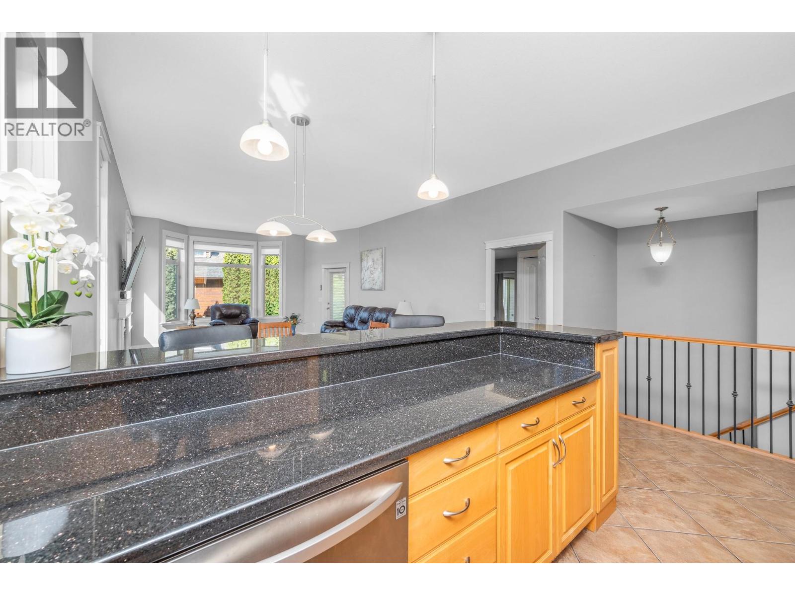 2100 Boucherie Road Unit# 2, West Kelowna, British Columbia  V4T 2X1 - Photo 6 - 10376215