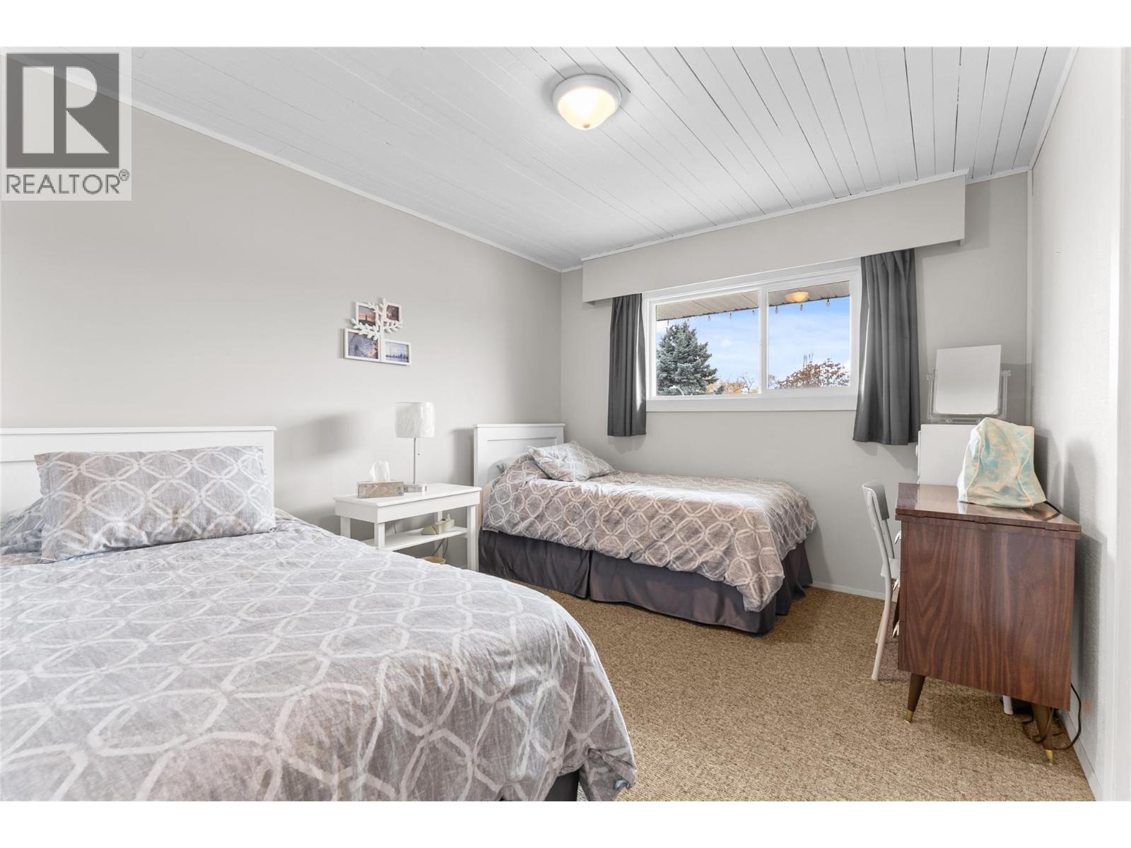 1243 Aldon Road, Kelowna, British Columbia  V1X 5A1 - Photo 14 - 10373523