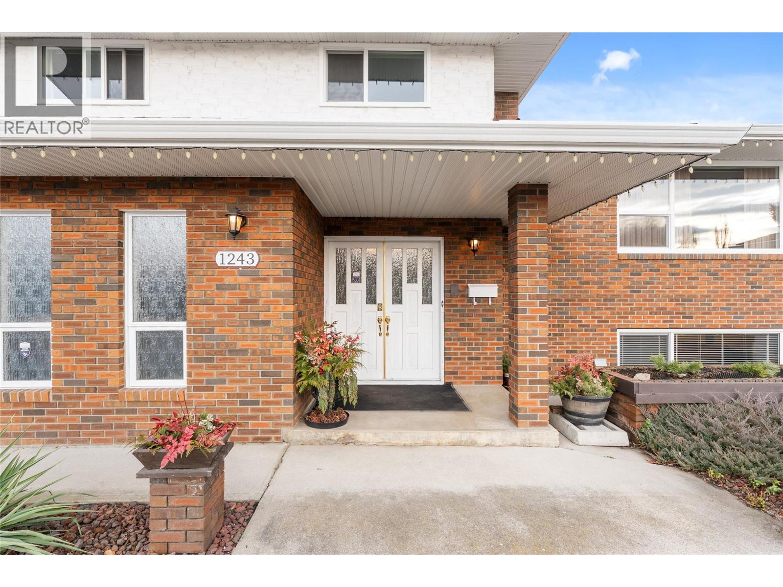 1243 Aldon Road, Kelowna, British Columbia  V1X 5A1 - Photo 2 - 10373523