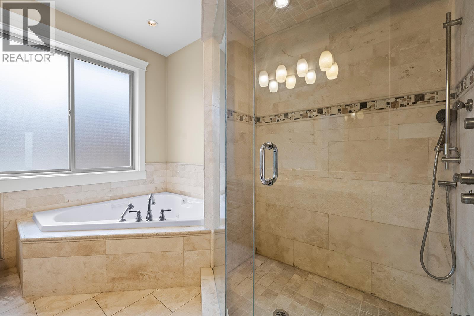 368 Trumpeter Court, Kelowna, British Columbia  V1W 5J4 - Photo 32 - 10376167