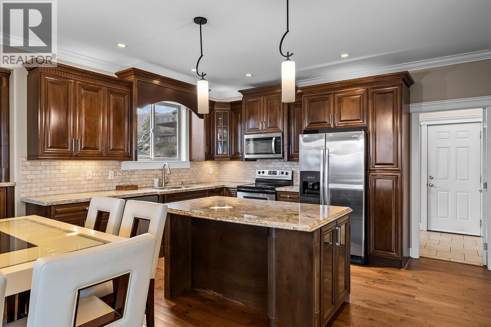 368 Trumpeter Court, Kelowna, British Columbia  V1W 5J4 - Photo 7 - 10376167