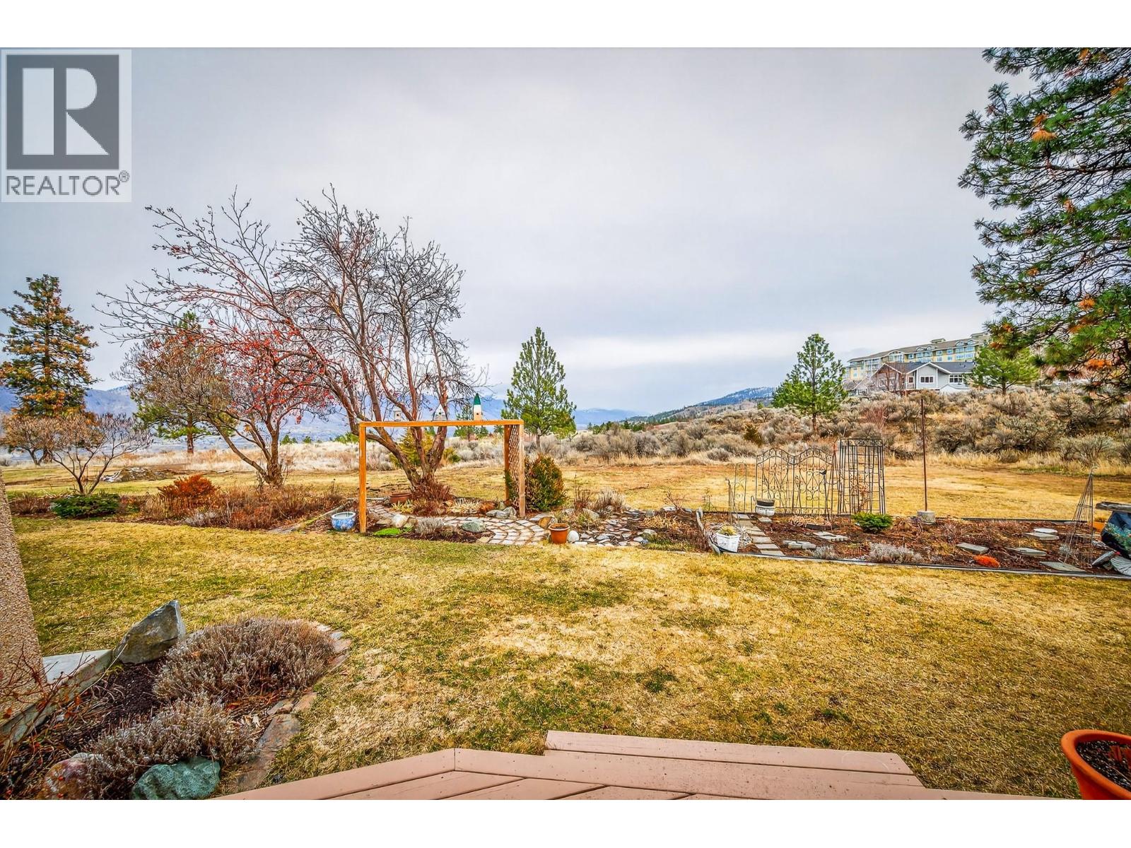 1555 Summit Drive Unit# 15, Kamloops, British Columbia  V2E 1E9 - Photo 14 - 10376230