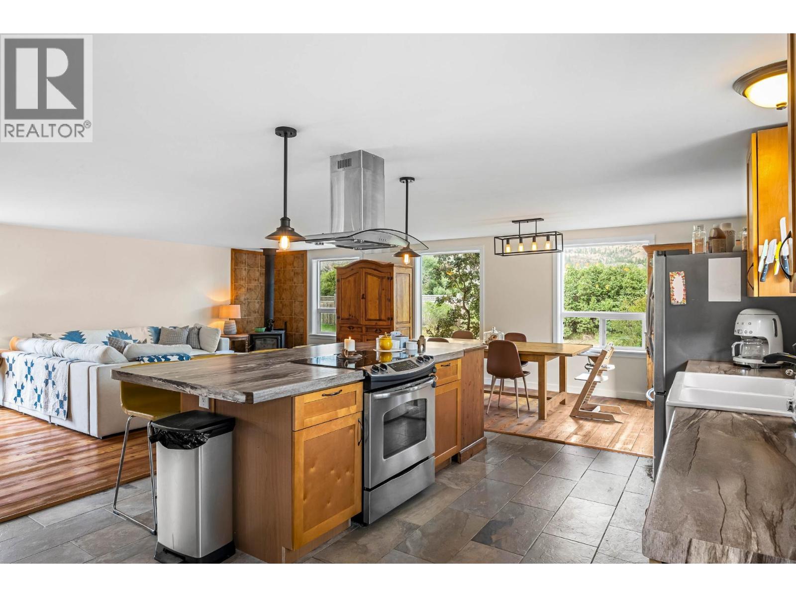 1688 Nicolls Road, Merritt, British Columbia  V1K 1N7 - Photo 11 - 10376193