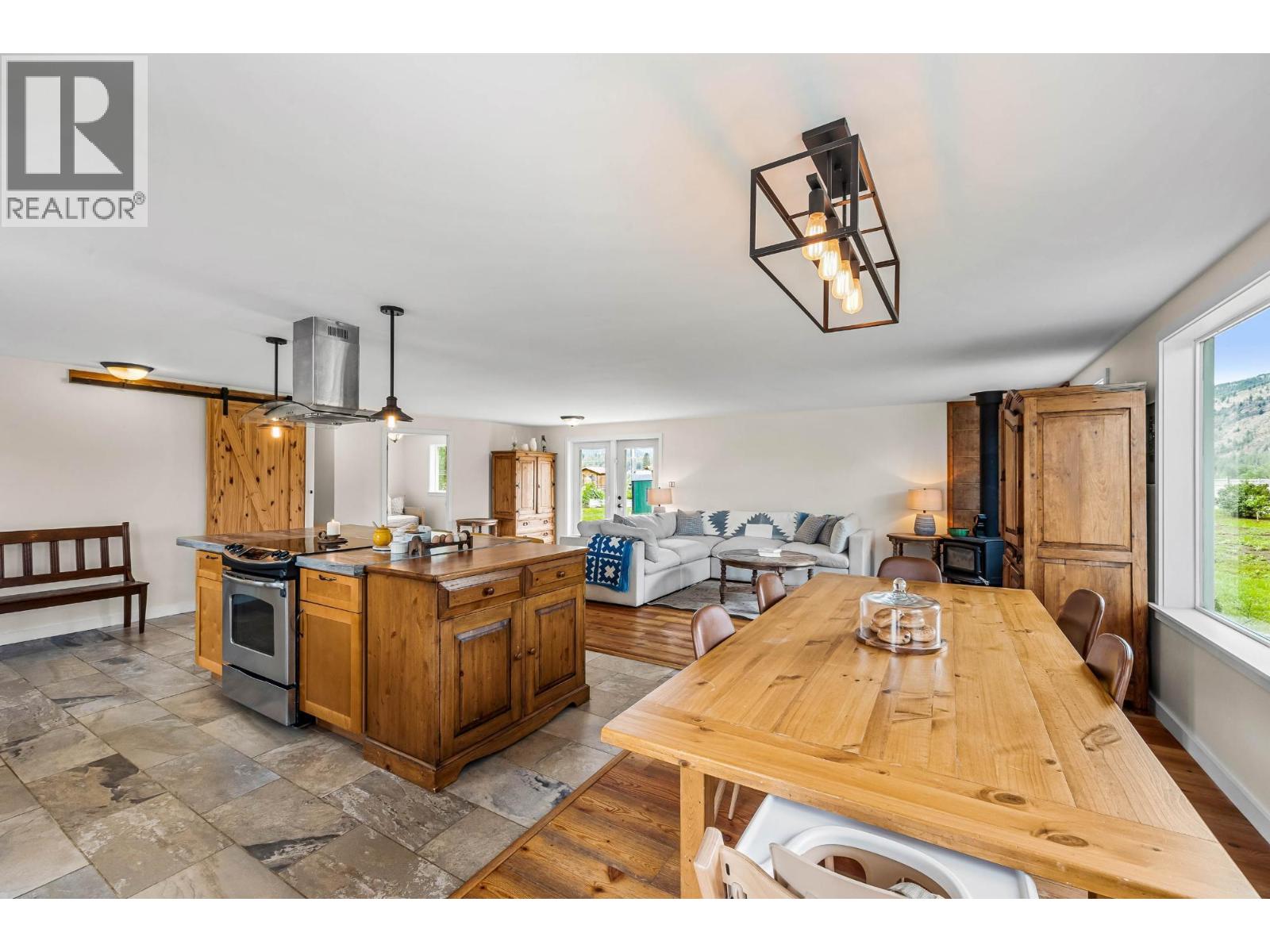 1688 Nicolls Road, Merritt, British Columbia  V1K 1N7 - Photo 15 - 10376193