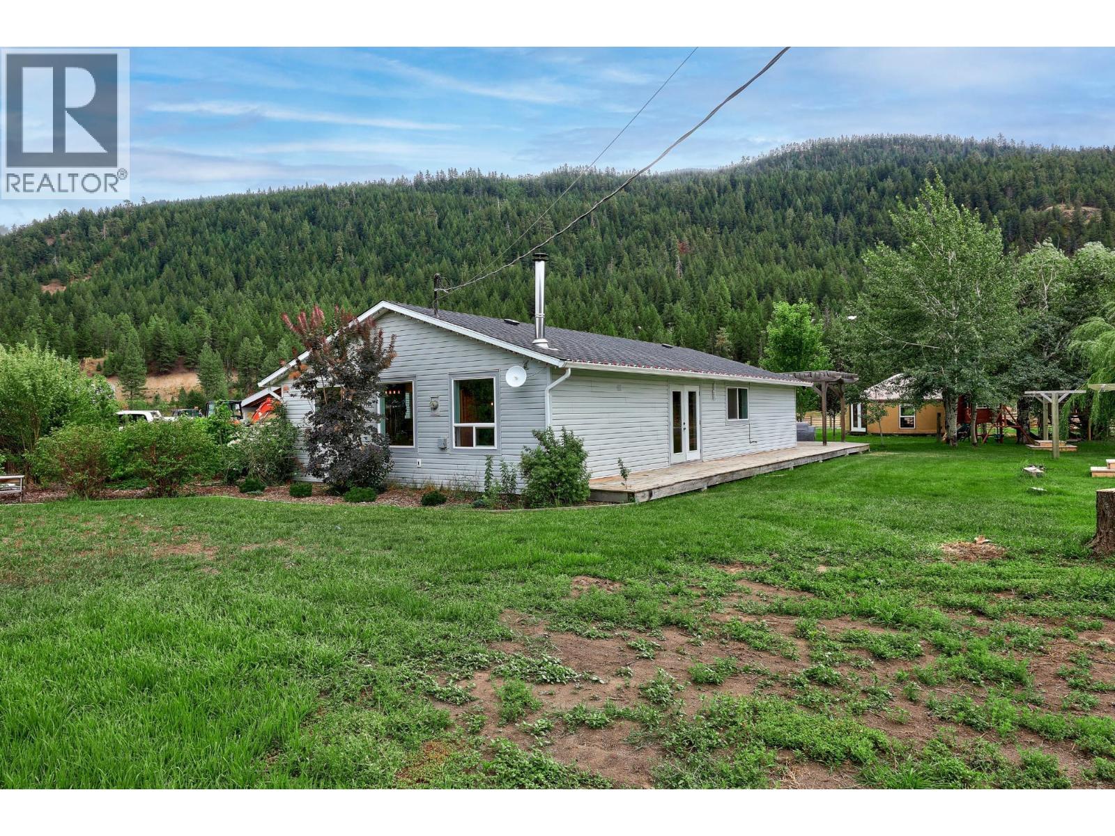 1688 Nicolls Road, Merritt, British Columbia  V1K 1N7 - Photo 2 - 10376193