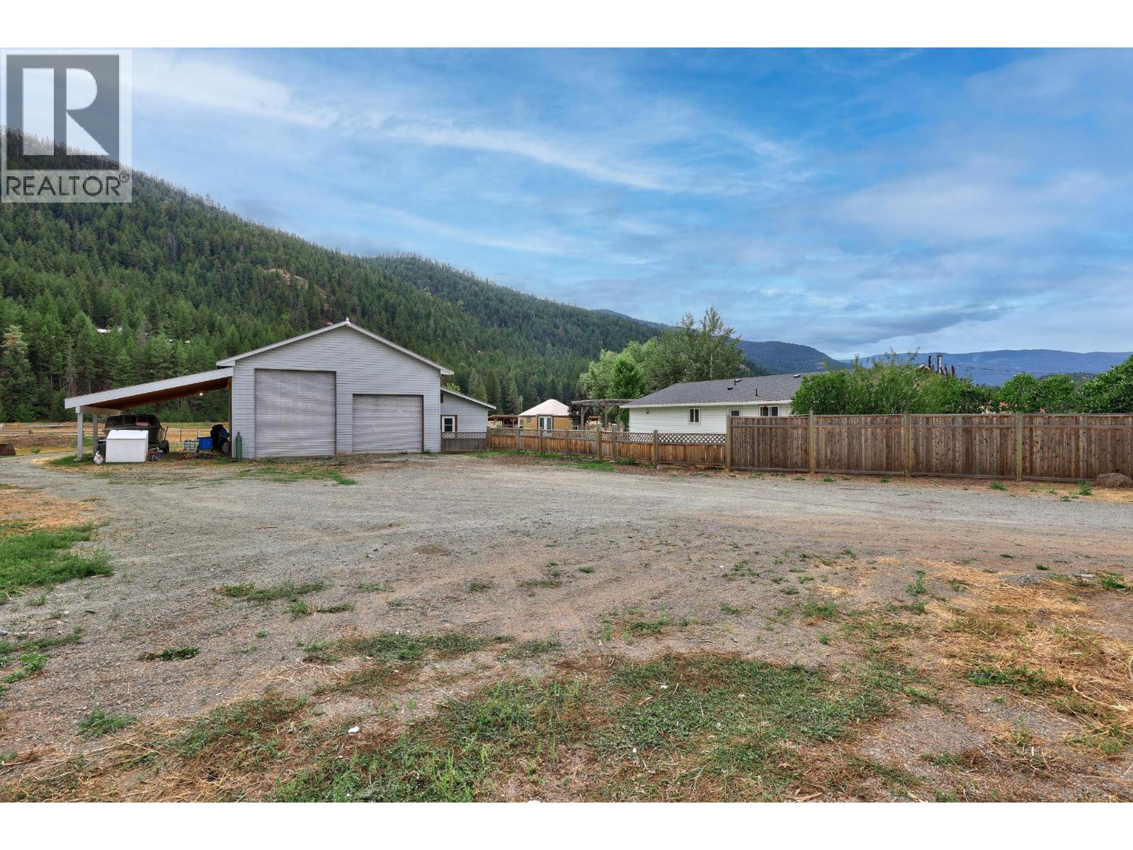 1688 Nicolls Road, Merritt, British Columbia  V1K 1N7 - Photo 3 - 10376193
