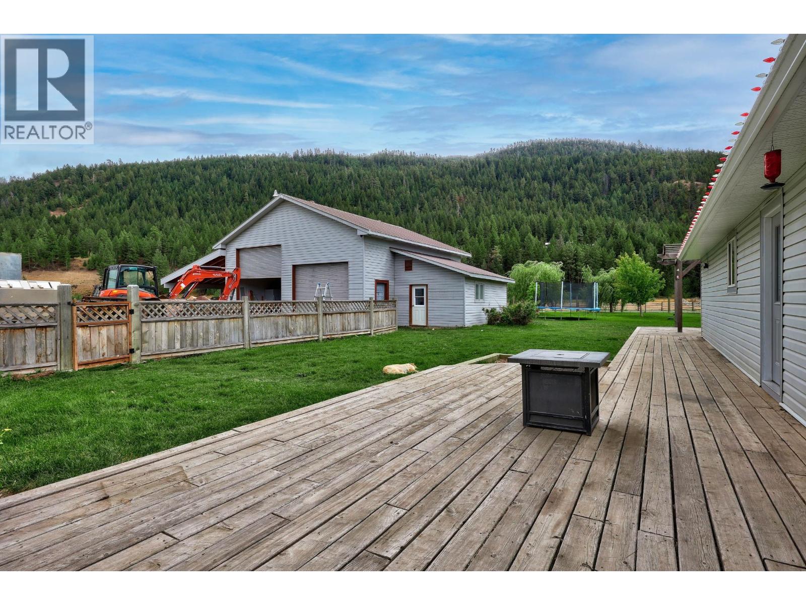 1688 Nicolls Road, Merritt, British Columbia  V1K 1N7 - Photo 5 - 10376193