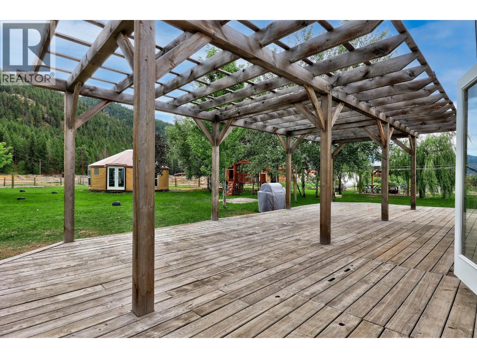 1688 Nicolls Road, Merritt, British Columbia  V1K 1N7 - Photo 6 - 10376193
