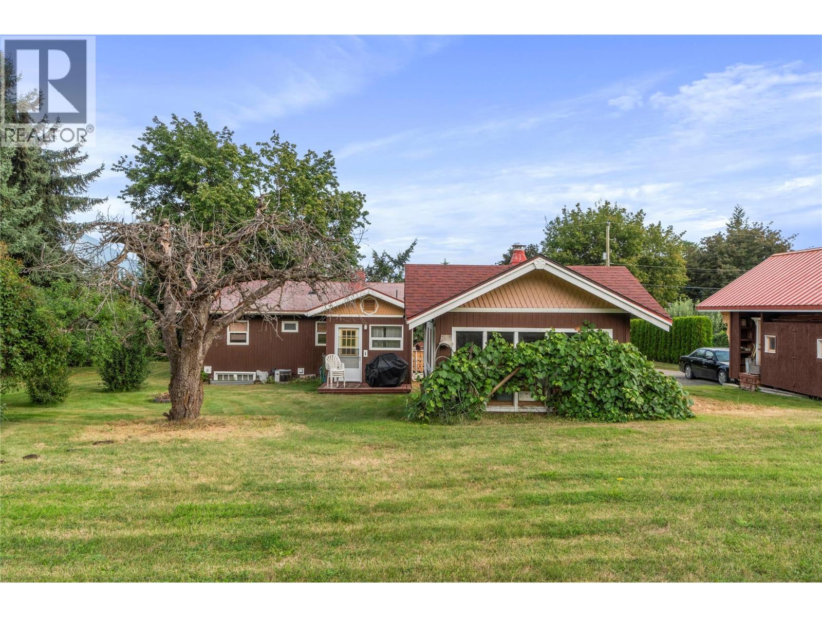 1080 20 Avenue Sw, Salmon Arm, British Columbia  V1E 1L6 - Photo 1 - 10376163