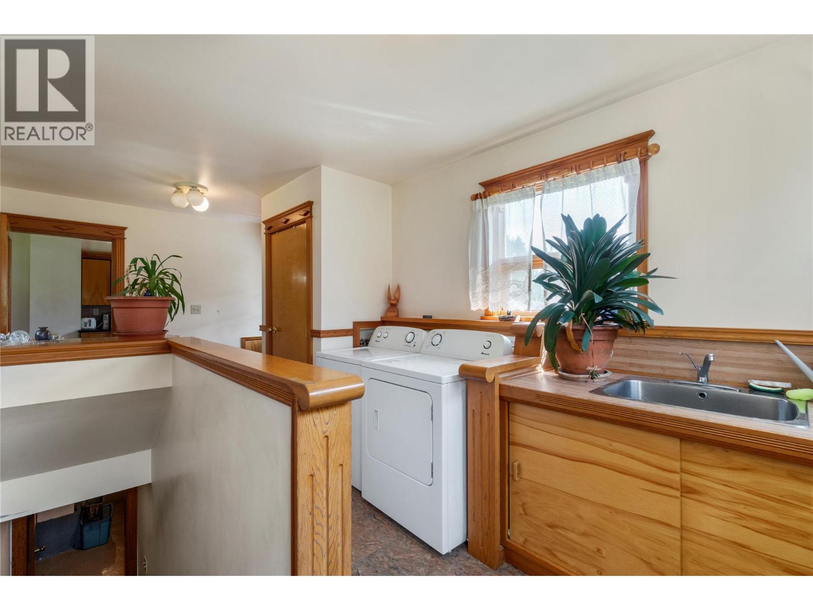 1080 20 Avenue Sw, Salmon Arm, British Columbia  V1E 1L6 - Photo 19 - 10376163