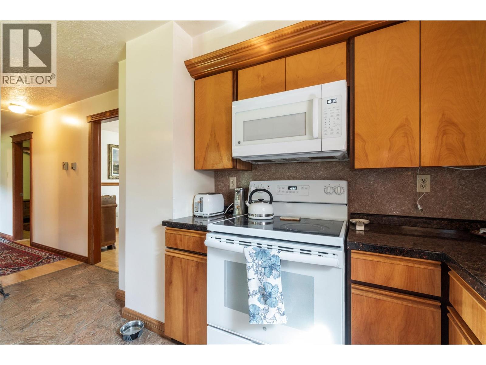 1080 20 Avenue Sw, Salmon Arm, British Columbia  V1E 1L6 - Photo 22 - 10376163