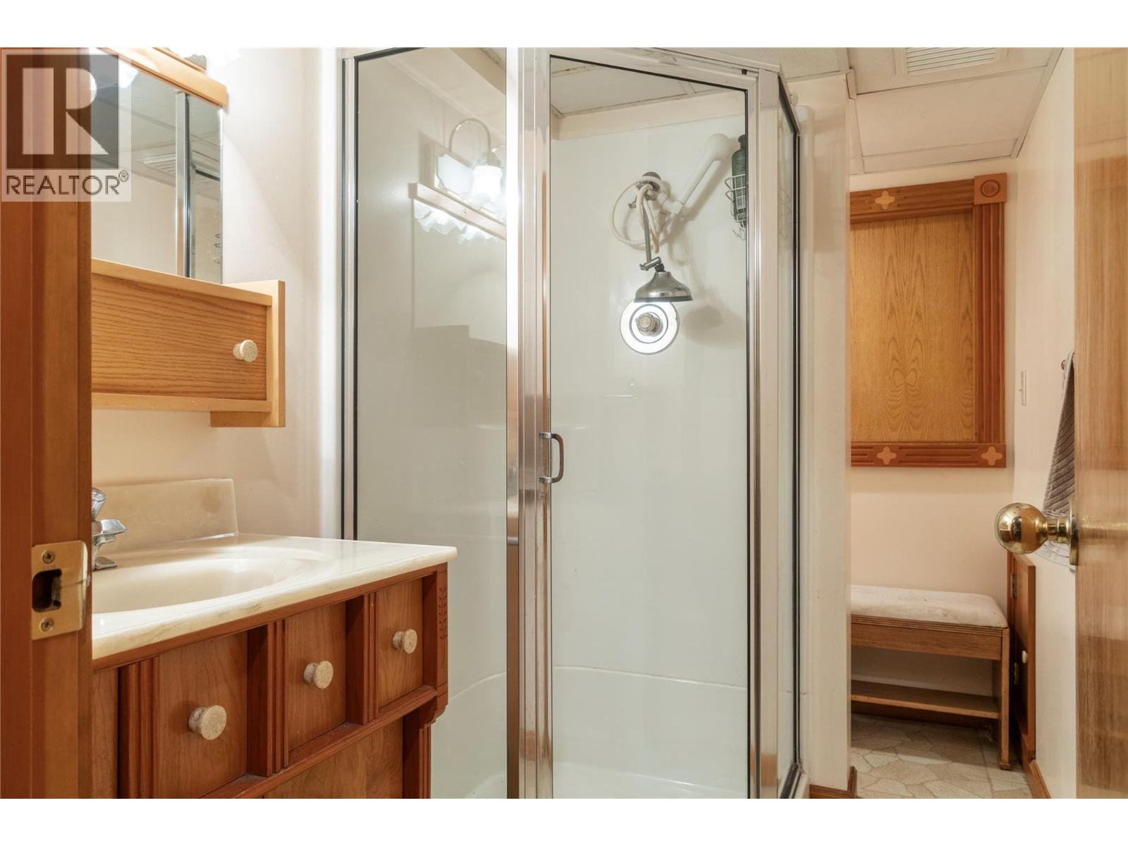 1080 20 Avenue Sw, Salmon Arm, British Columbia  V1E 1L6 - Photo 35 - 10376163