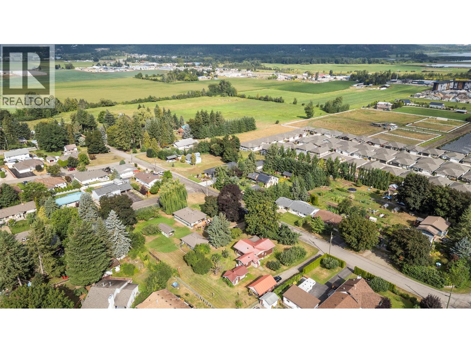 1080 20 Avenue Sw, Salmon Arm, British Columbia  V1E 1L6 - Photo 7 - 10376163