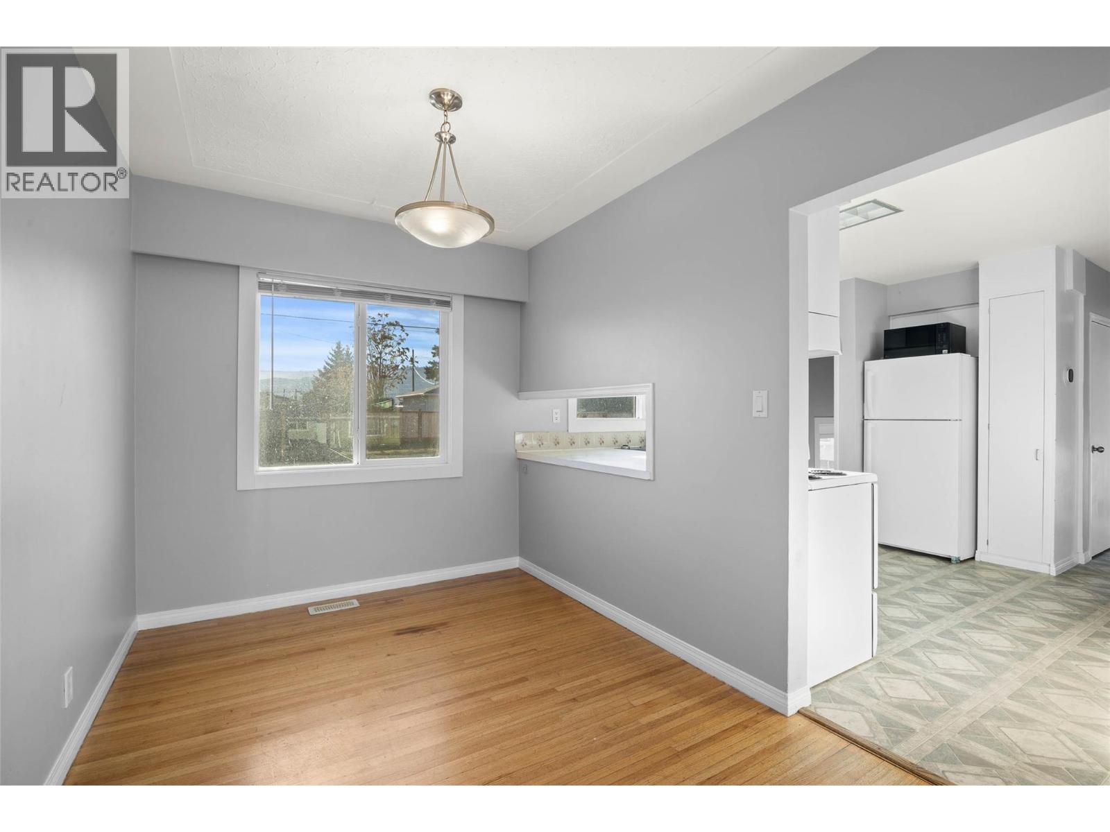 1069 Lethbridge Avenue, Kamloops, British Columbia  V2B 1Y1 - Photo 6 - 10376200