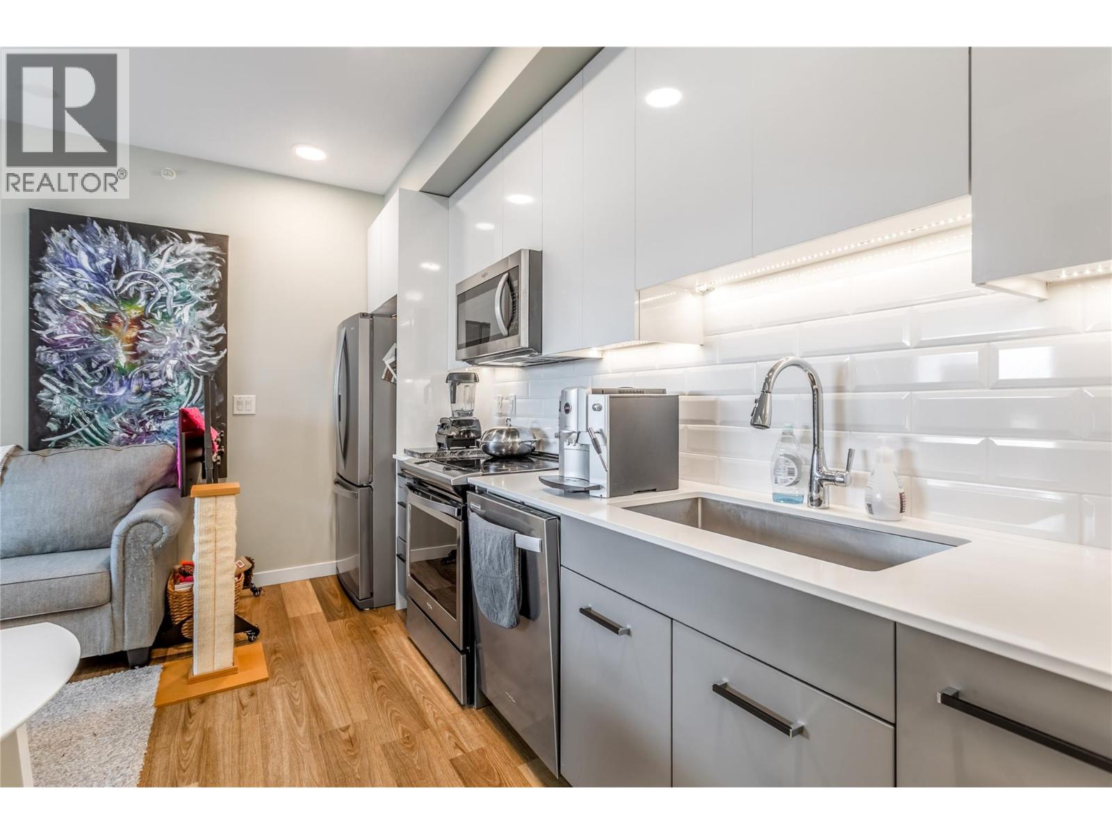 722 Valley Road Unit# 515, Kelowna, British Columbia  V1V 2E6 - Photo 2 - 10375697