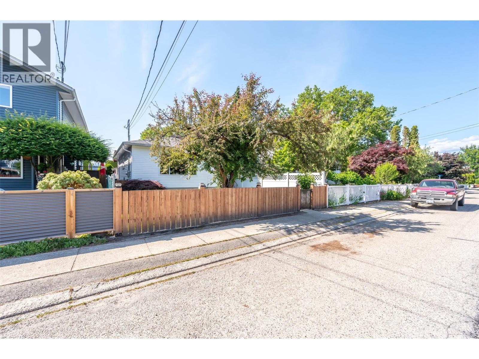 480 Orchard Avenue, Penticton, British Columbia  V2A 1Y2 - Photo 33 - 10376209