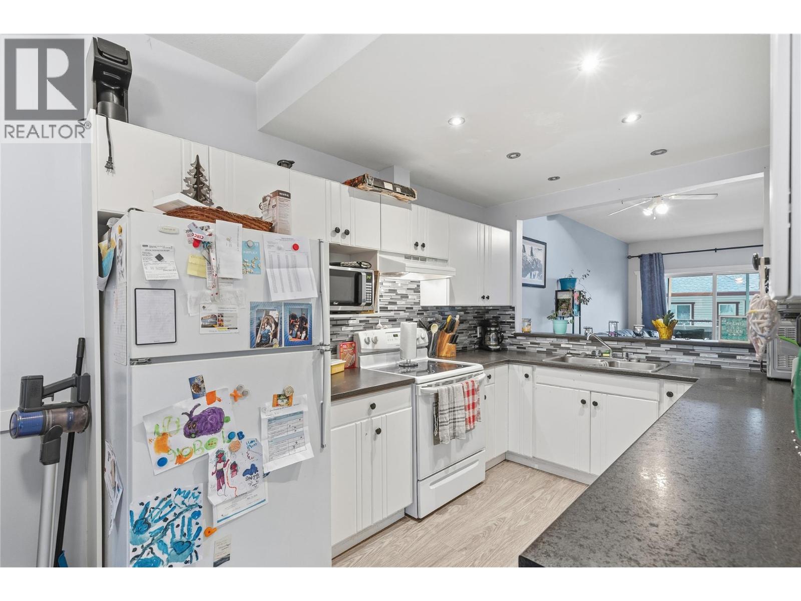 4800 Heritage Drive Unit# 11, Vernon, British Columbia  V1T 7V4 - Photo 7 - 10376047