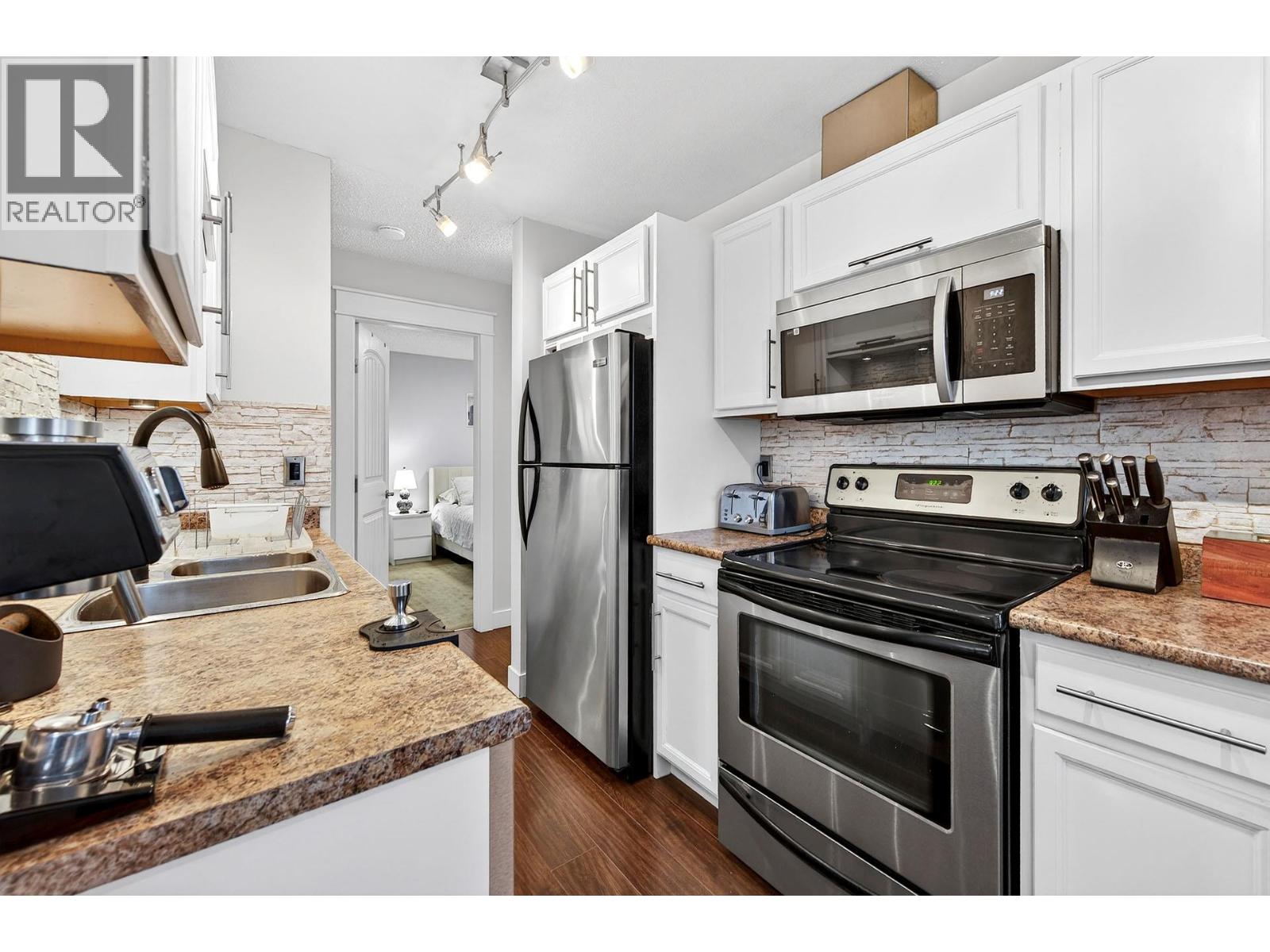 1810 Summit Drive Unit# 9, Kamloops, British Columbia  V2E 2C7 - Photo 14 - 10376213