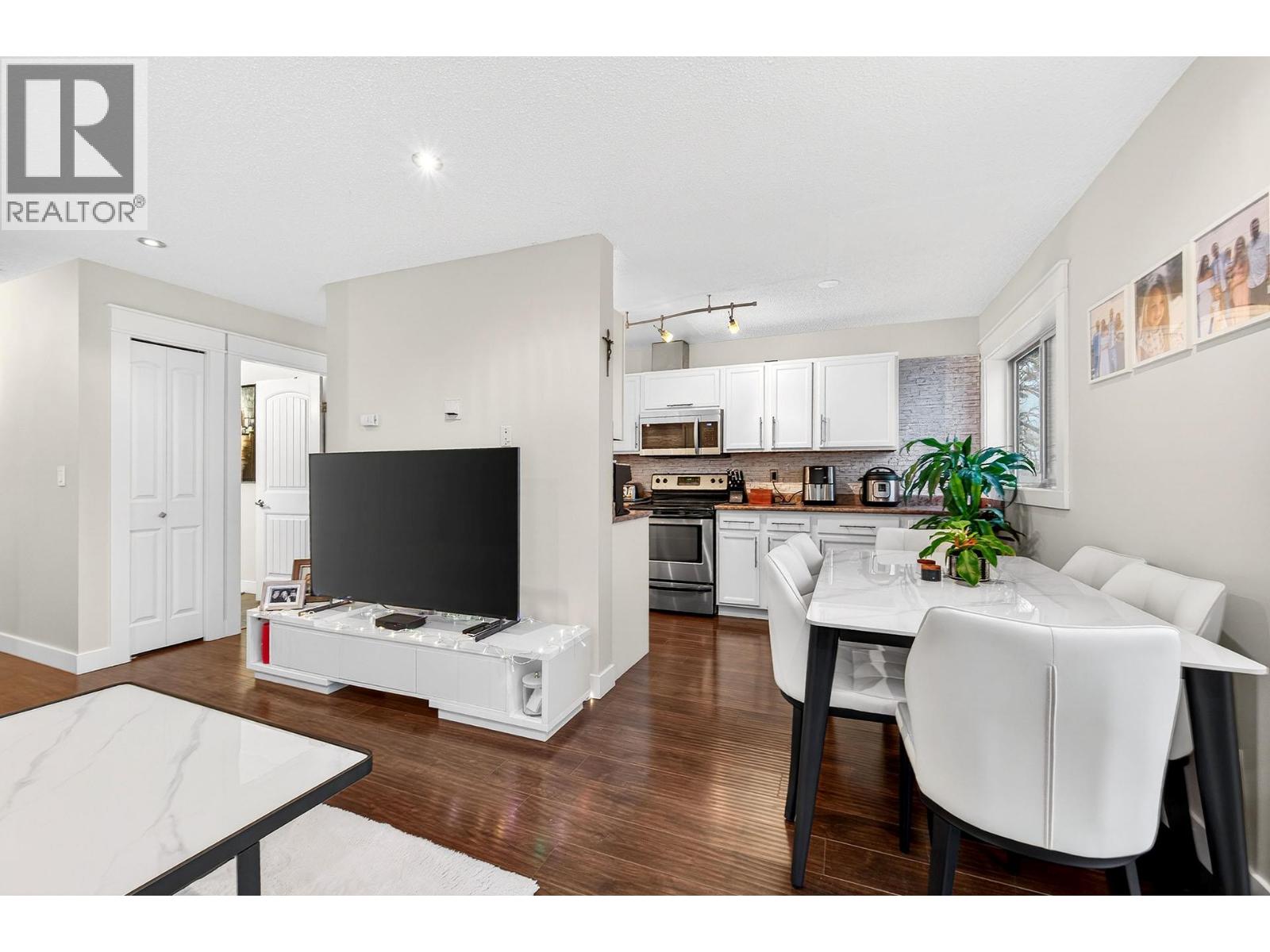 1810 Summit Drive Unit# 9, Kamloops, British Columbia  V2E 2C7 - Photo 9 - 10376213