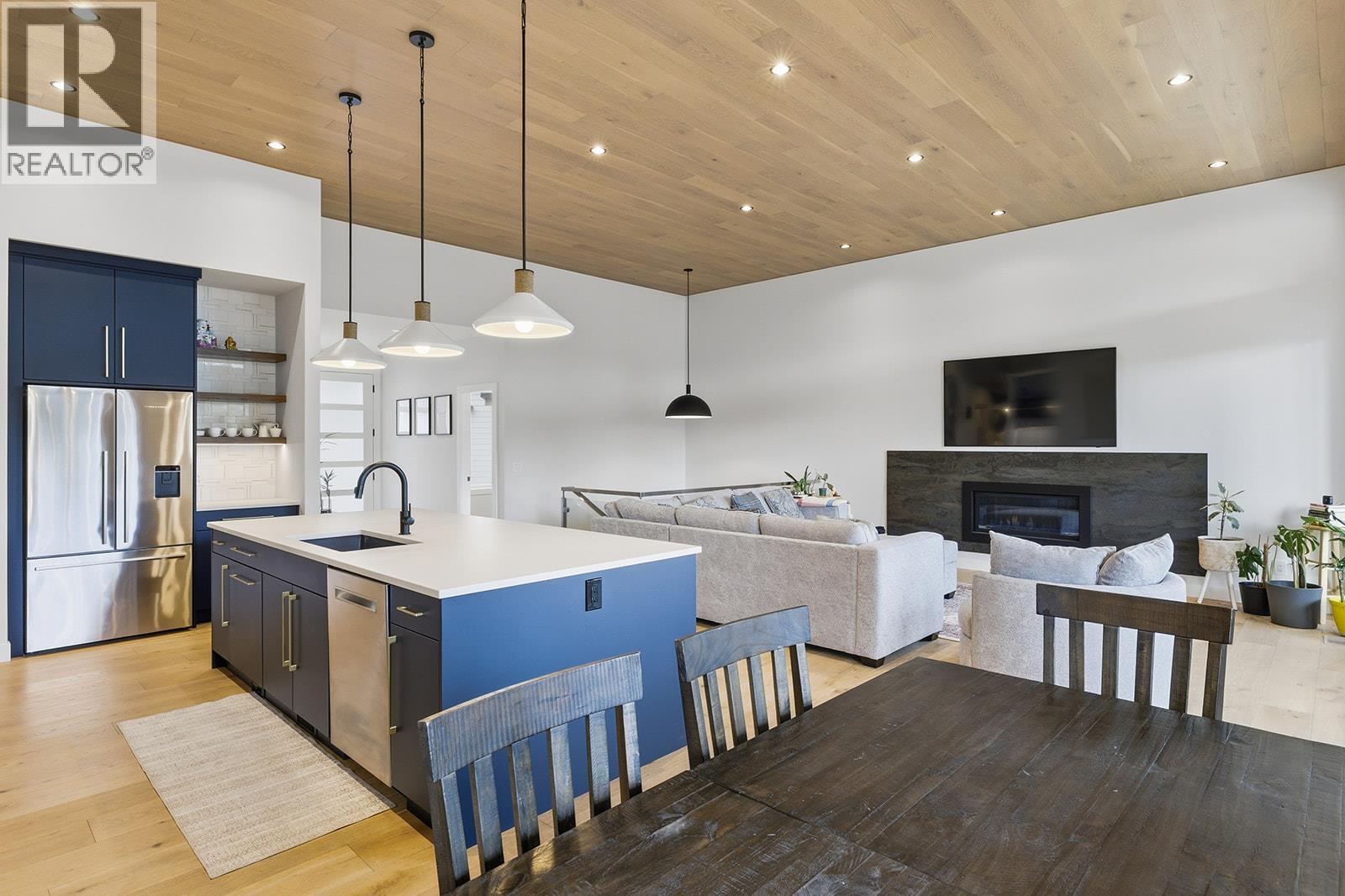 10283 Beacon Hill Drive, Lake Country, British Columbia  V4V 0A9 - Photo 31 - 10376178